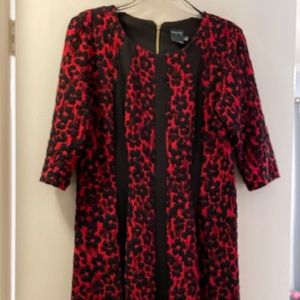 Comfortable and slimming dress.